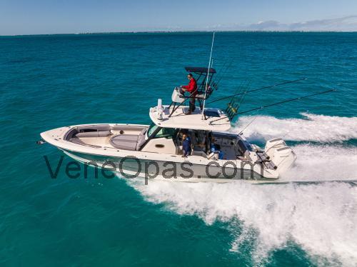 Boston Whaler Outrage Tekniset tiedot ja arvostelut